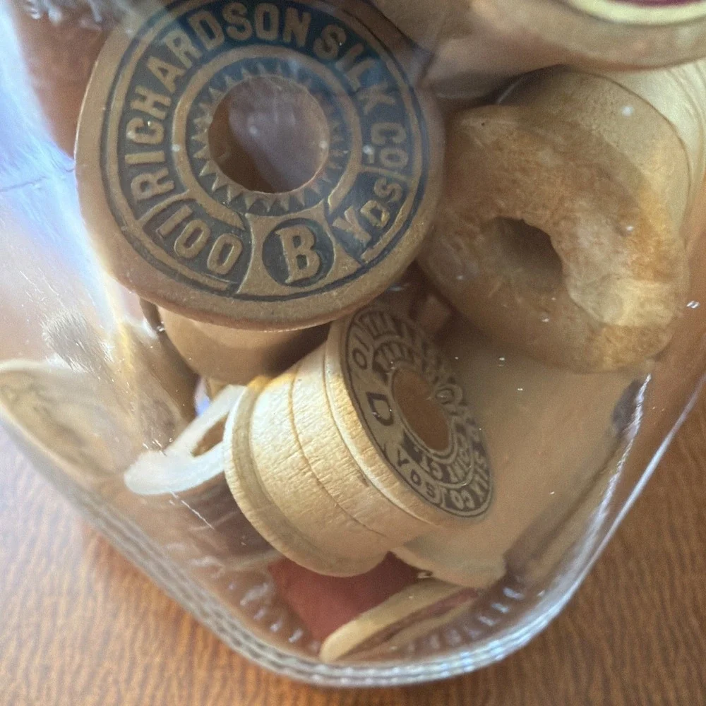 Vtg Fido 1L Glass Jar Made in Italy Bormiolo Rocco  Lid Filled Wooden Spools